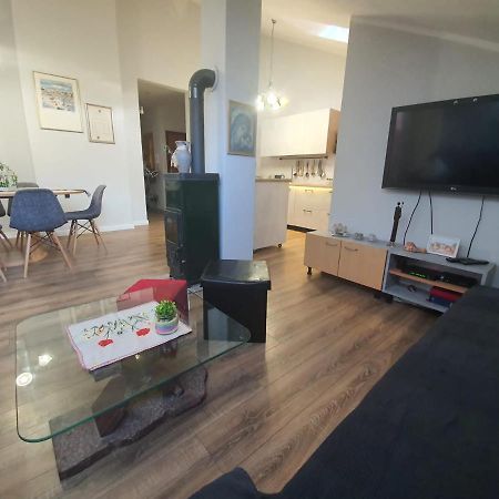 Apartment D Free Parking & Wifi, Walking Distance To Centrum Zadar Exterior photo