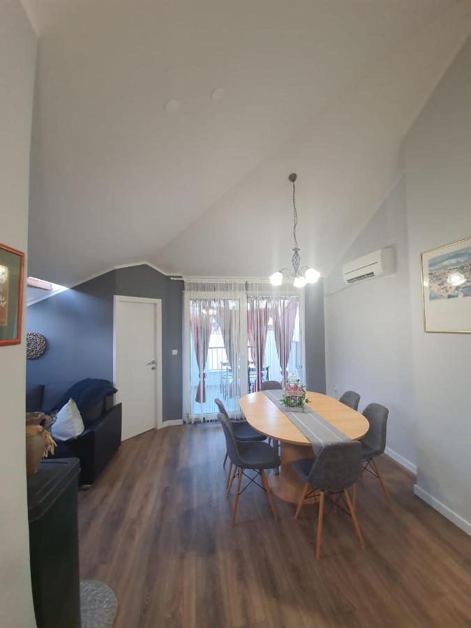 Apartment D Free Parking & Wifi, Walking Distance To Centrum Zadar Exterior photo